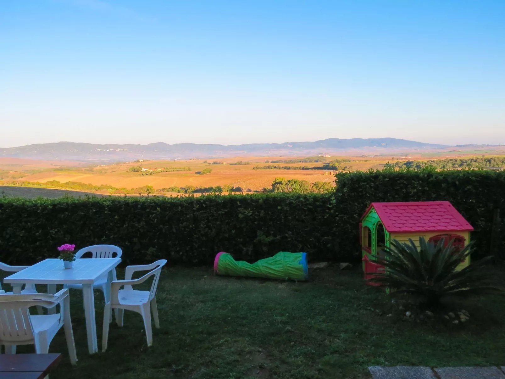 Pieve pomaia Trilo6 flach-Outside