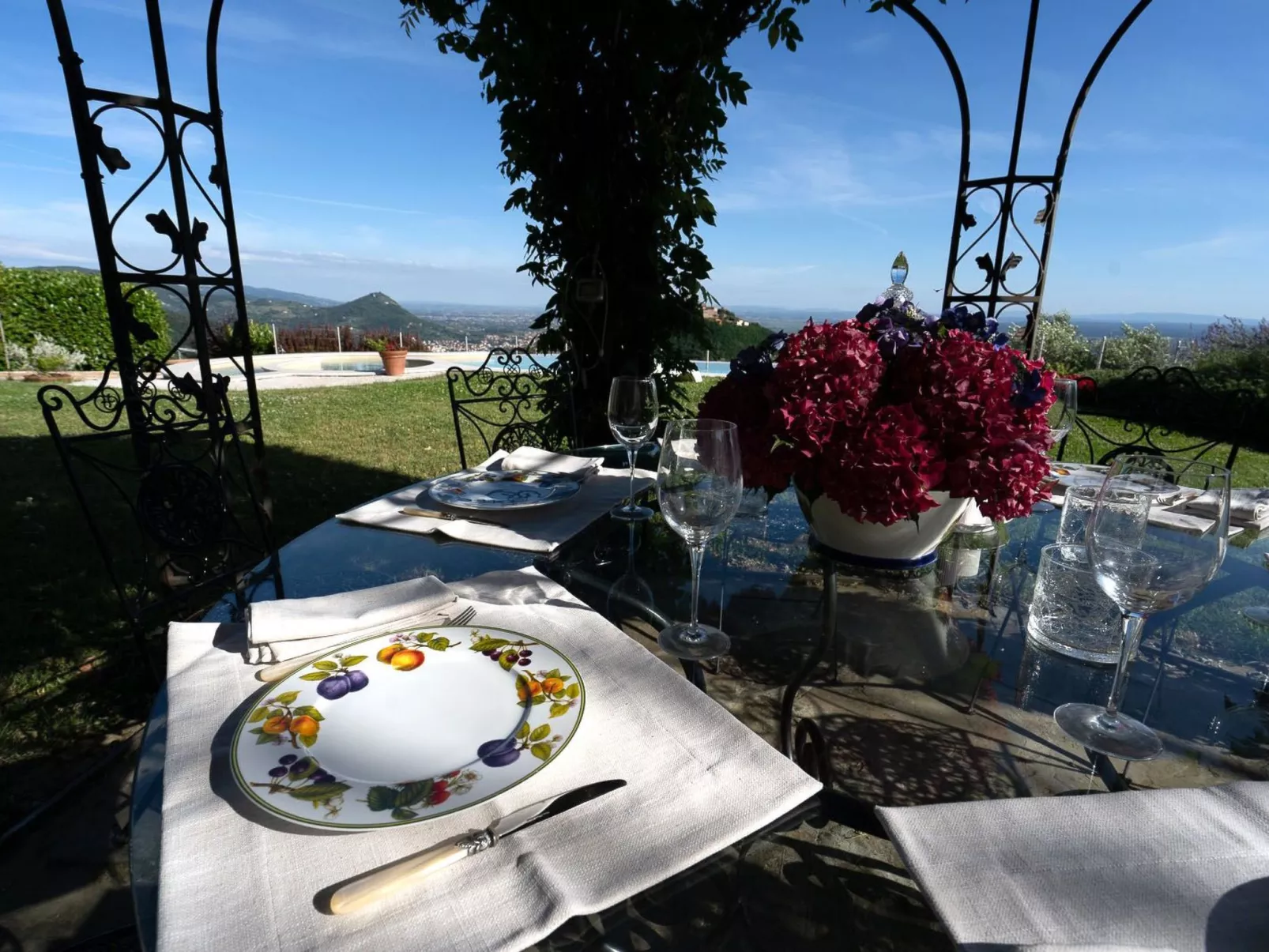 Für 10 Personen in Montecatini Tere, Toskana (Provinz Pistoia)-Image-tags.info