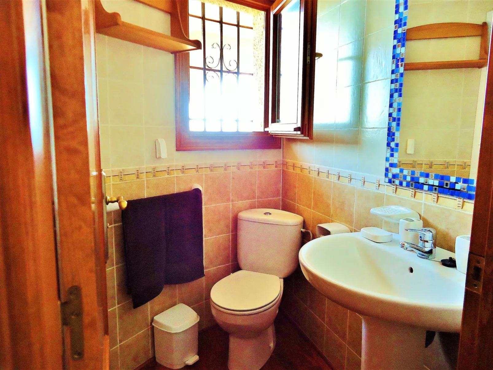 Villa del Mar-Inside