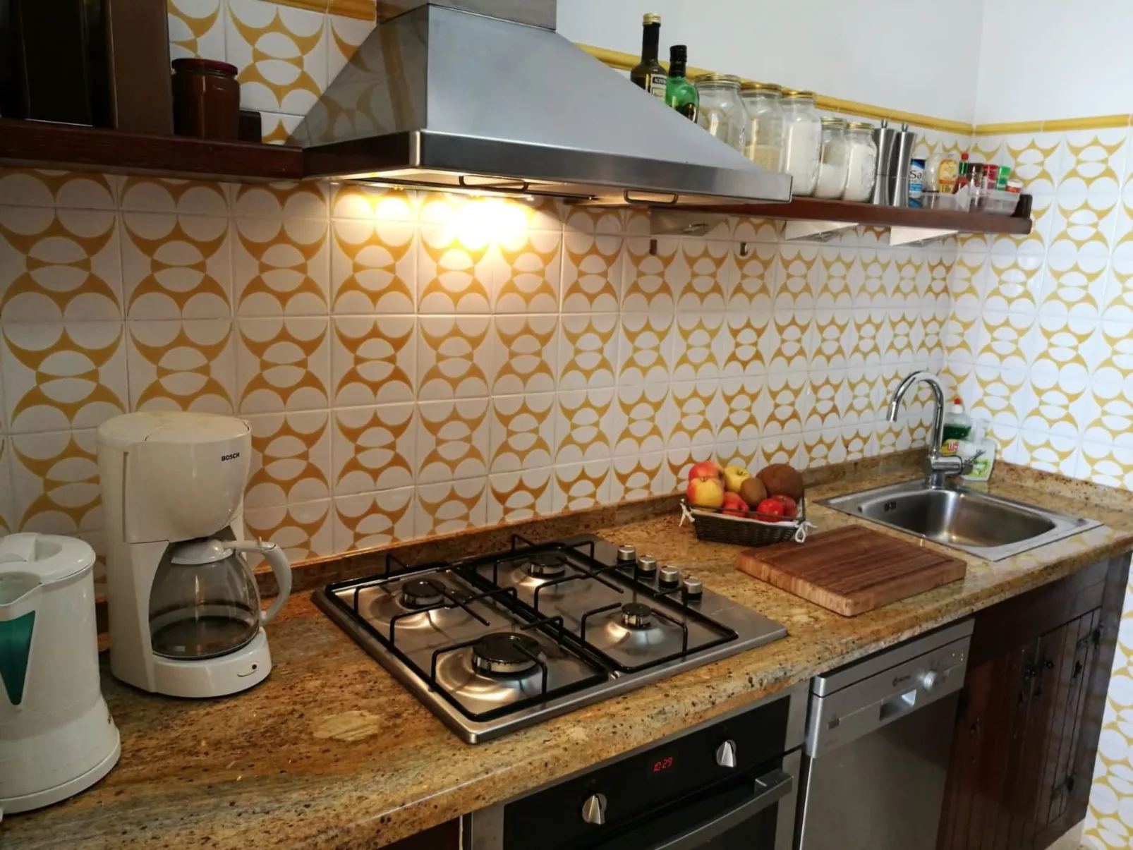 Mit privatem Pool und Meerblick-Image-tags.info