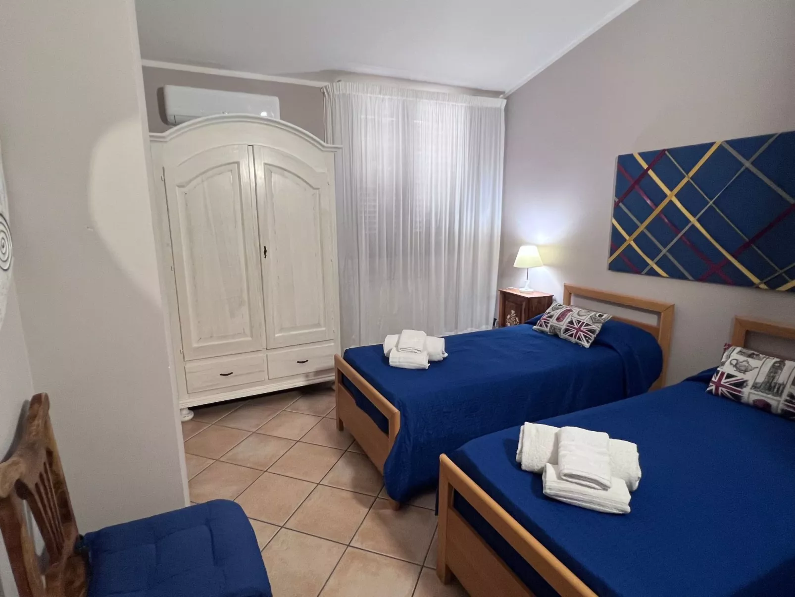 "Bouganvillae" mit Pool-Image-tags.info