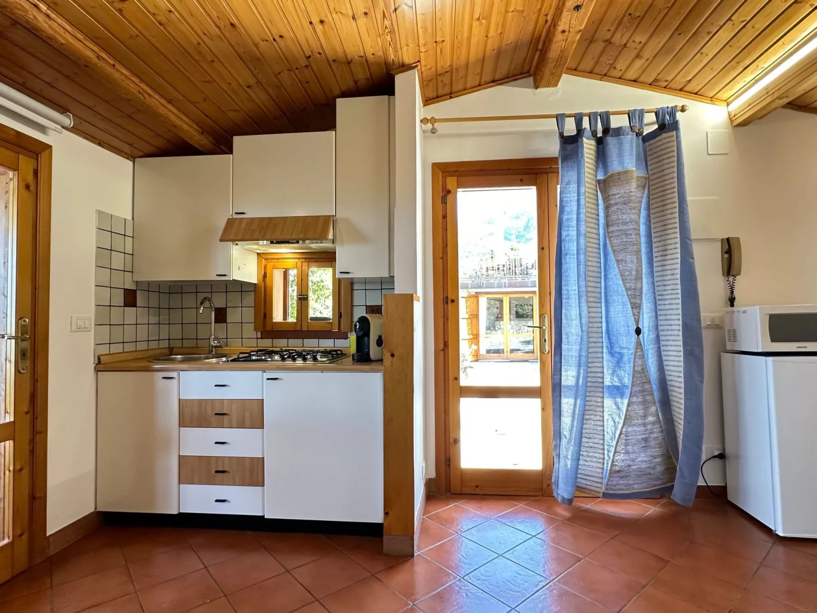 Studio-Wohnung "P Melograno" mit Pool-Dedans