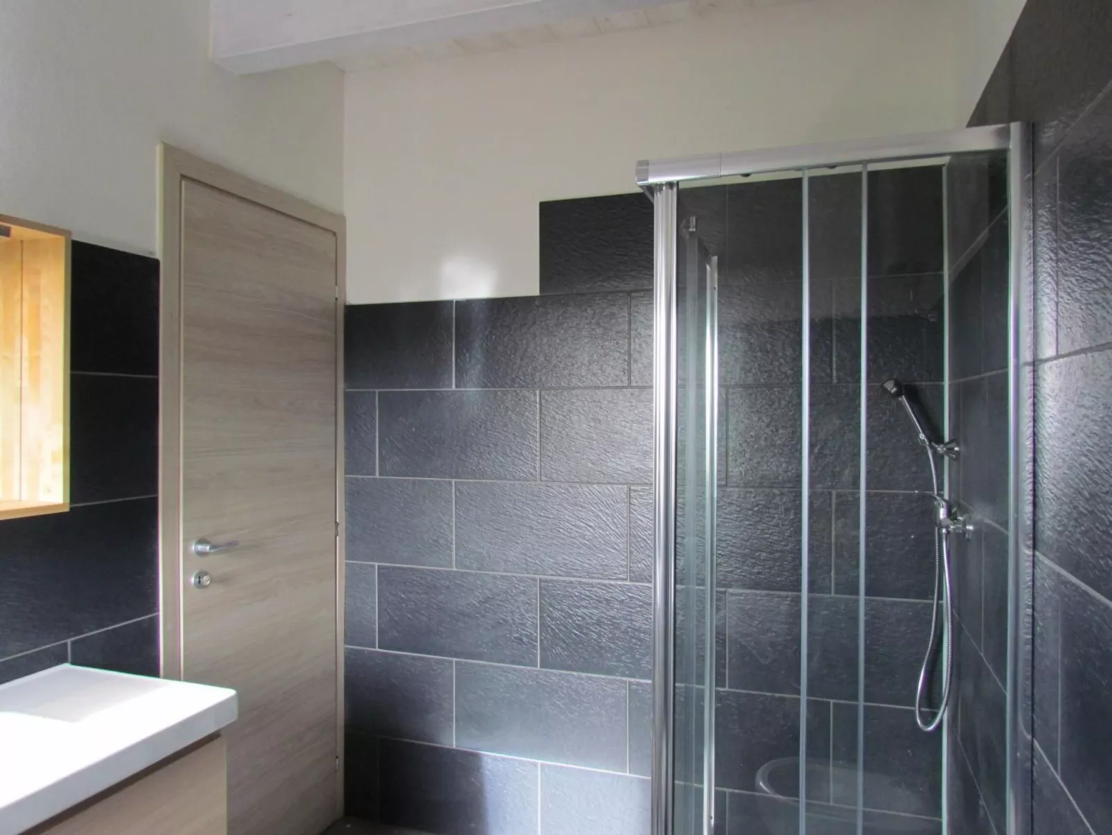 Unterkunft in einer Höhle mit Privatparkplatz-Inside