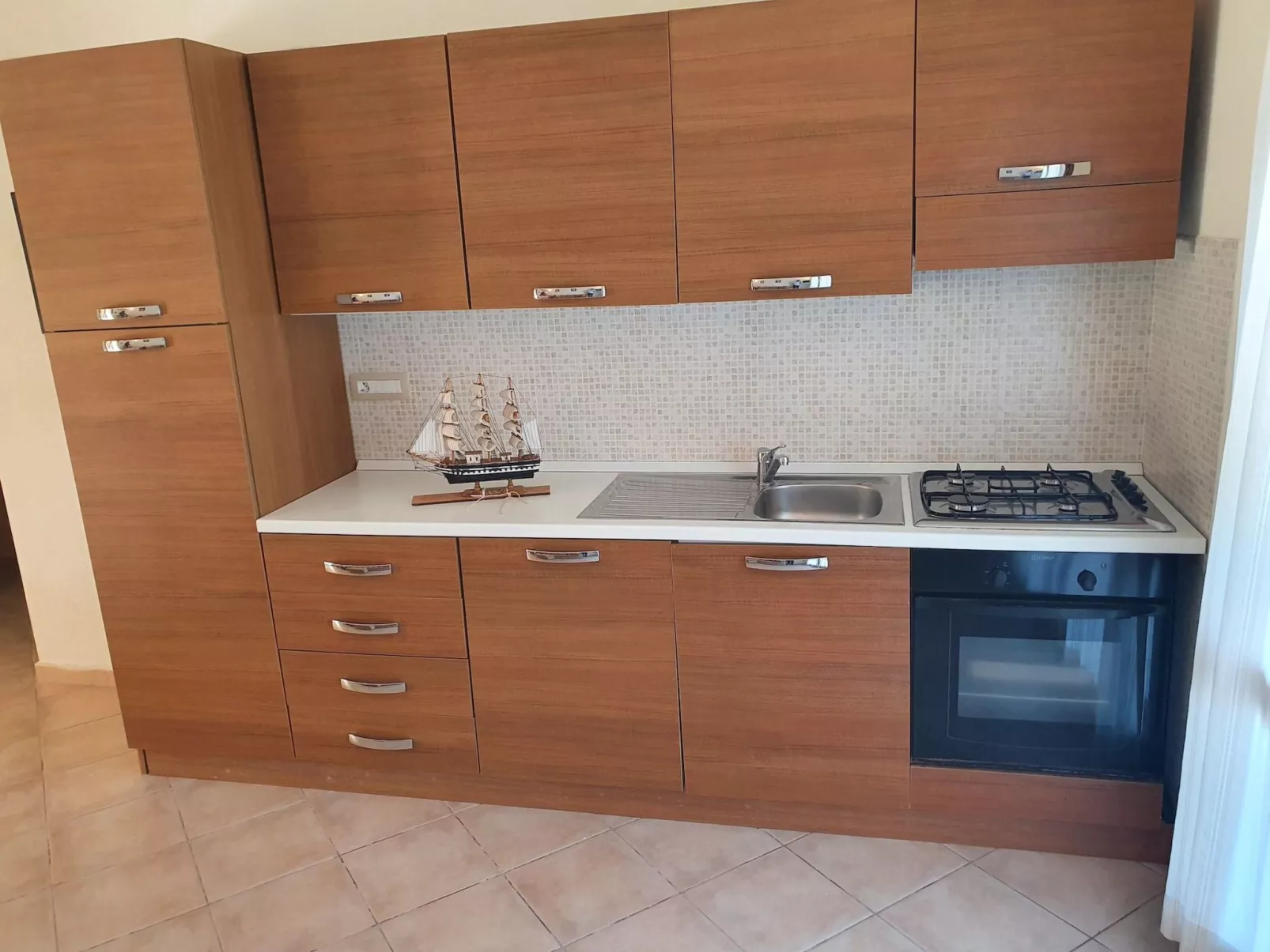 Guinness A, mit privatem Pool von DomusAway-Inside