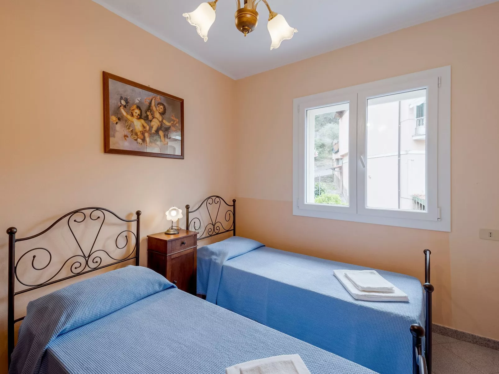 Villa in Borgomaro mit privatem Parkplatz-Drinnen