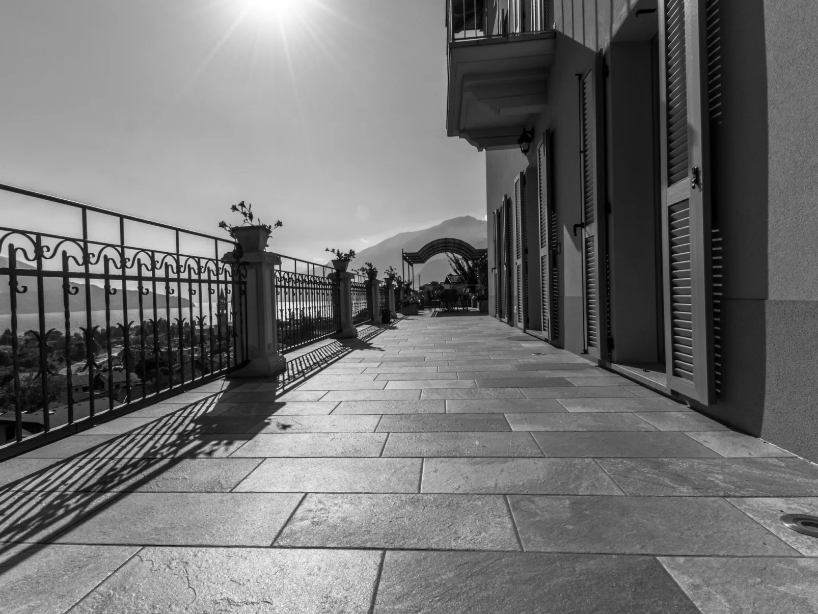 'Villa Perla del Lago-Draußen