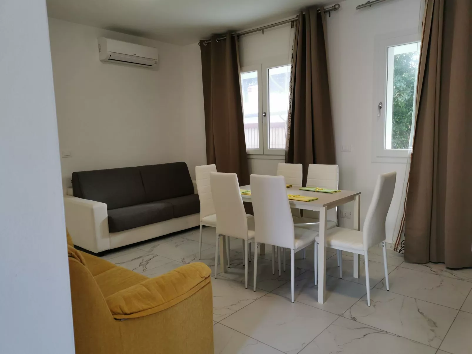 Saturno 100 bilocale-Drinnen