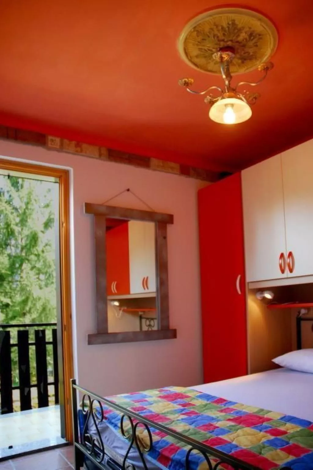 2-stöckige Wohnung mit privatem Gartenbereich-Inside