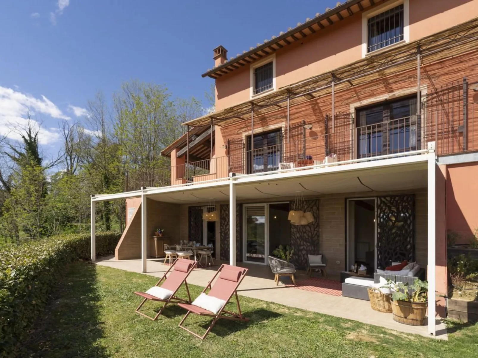 Wunderschöne Villa mit privatem Pool und Whirlpool-Dedans