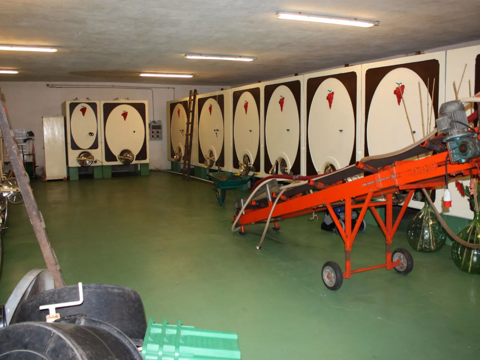 Flache Linde-Drinnen