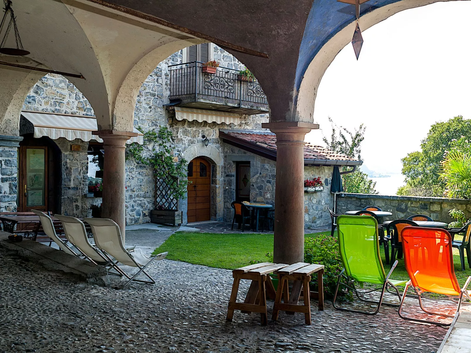 Historisches Haus mit Seeblick-Dedans