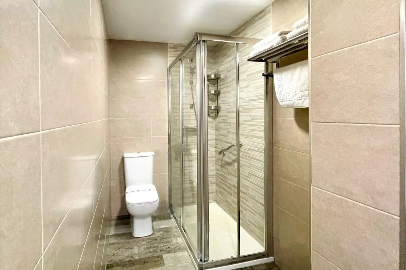Apartamento con terraza panorámica en Playa Benalmádena-Bathroom