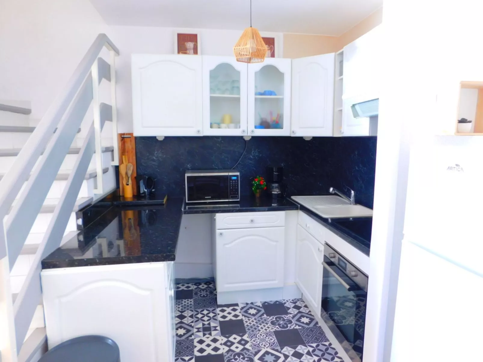 Mit privatem Garten und Terrasse-Dedans