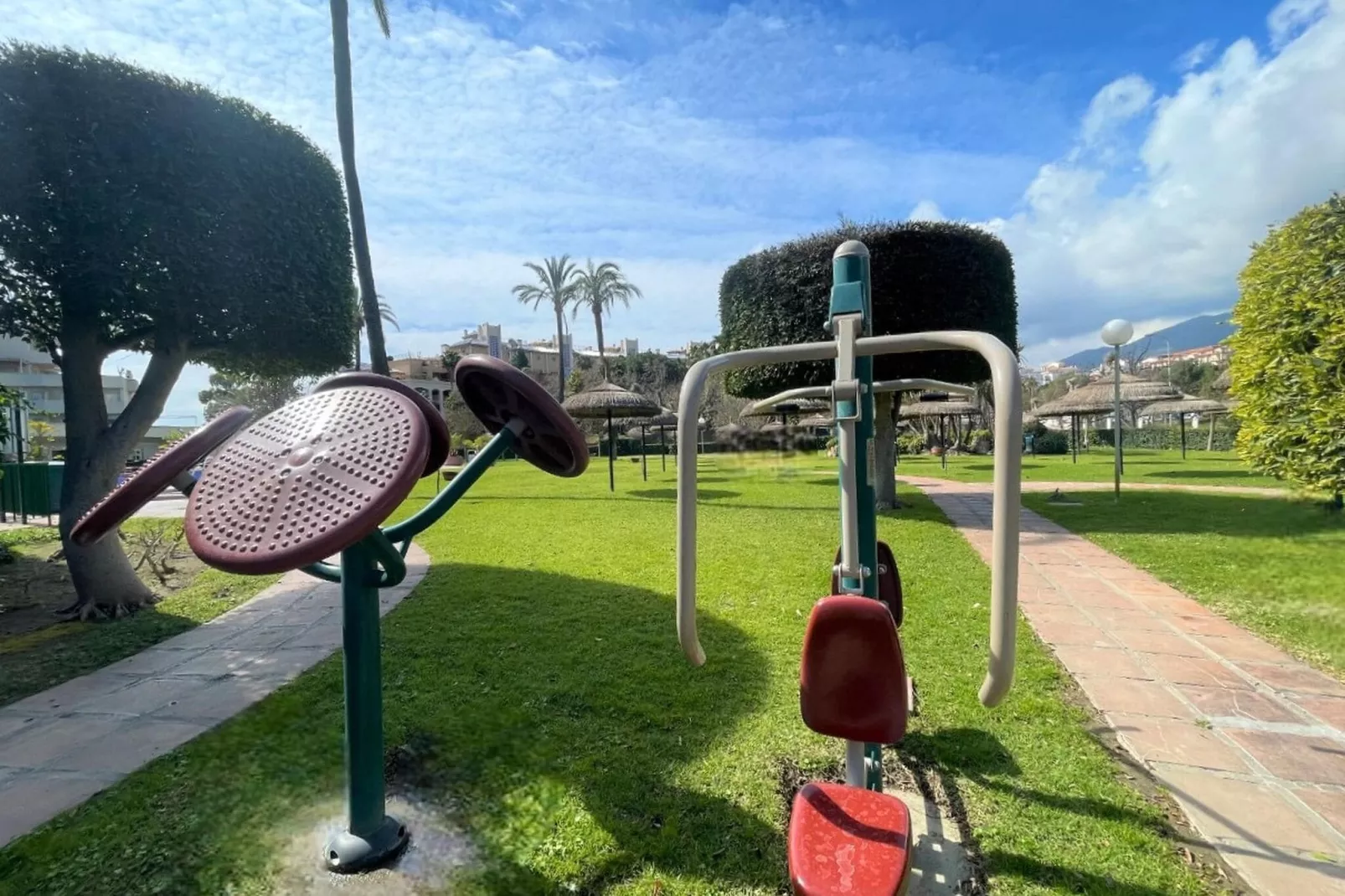 Apartamento con terraza panorámica en Playa Benalmádena-Facilities