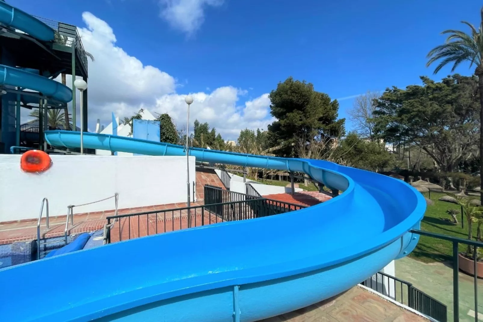Apartamento con terraza panorámica en Playa Benalmádena-Facilities