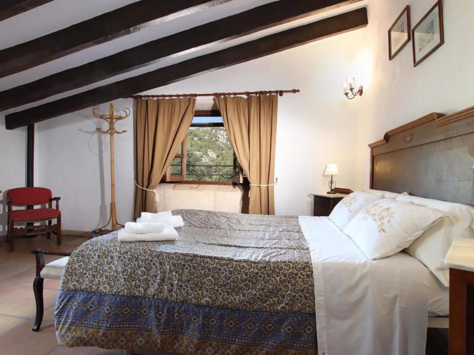 Villa Camp Redo-Inside