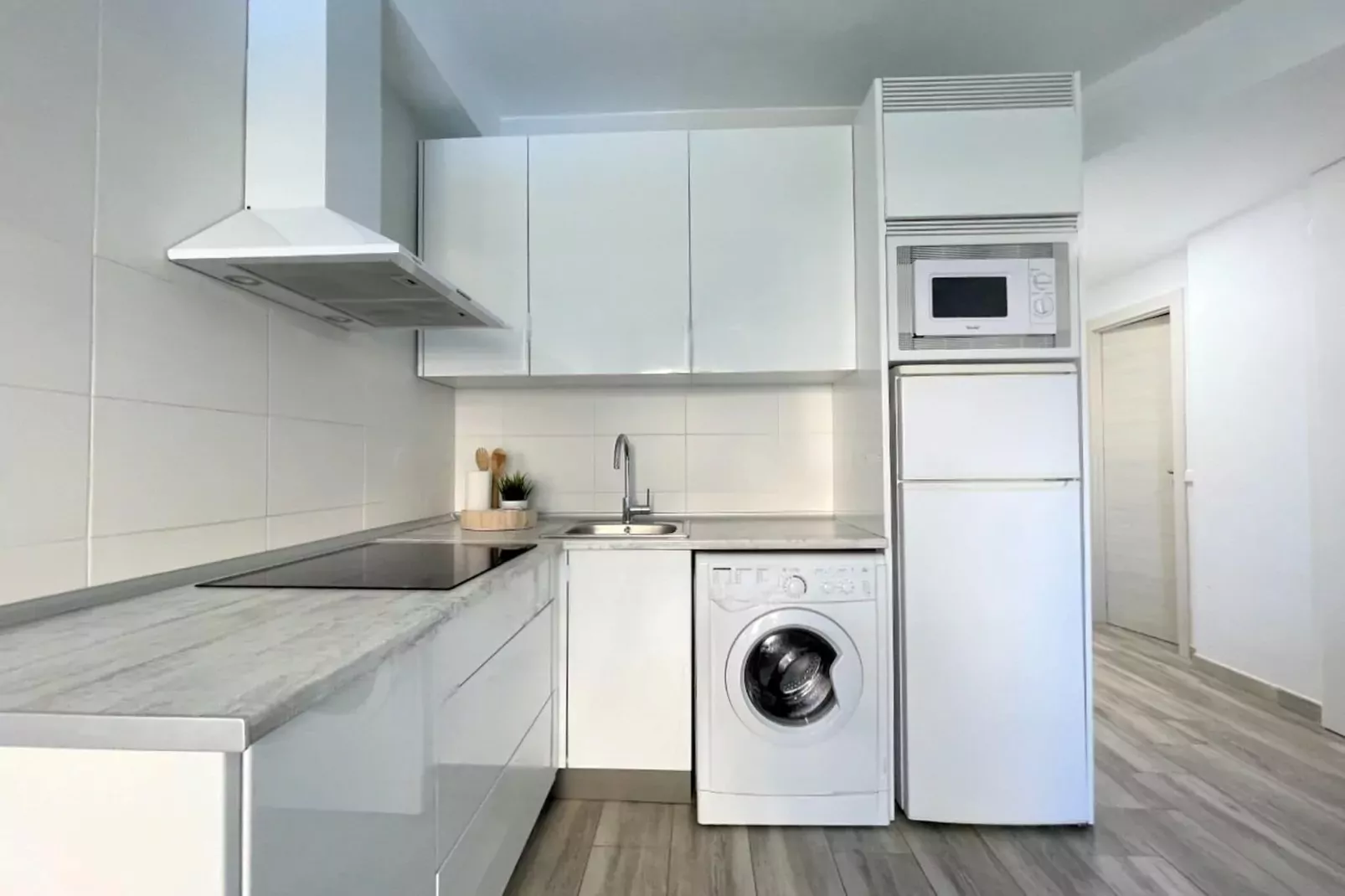 Apartamento con terraza y vistas a playa Benalmádena-Küche