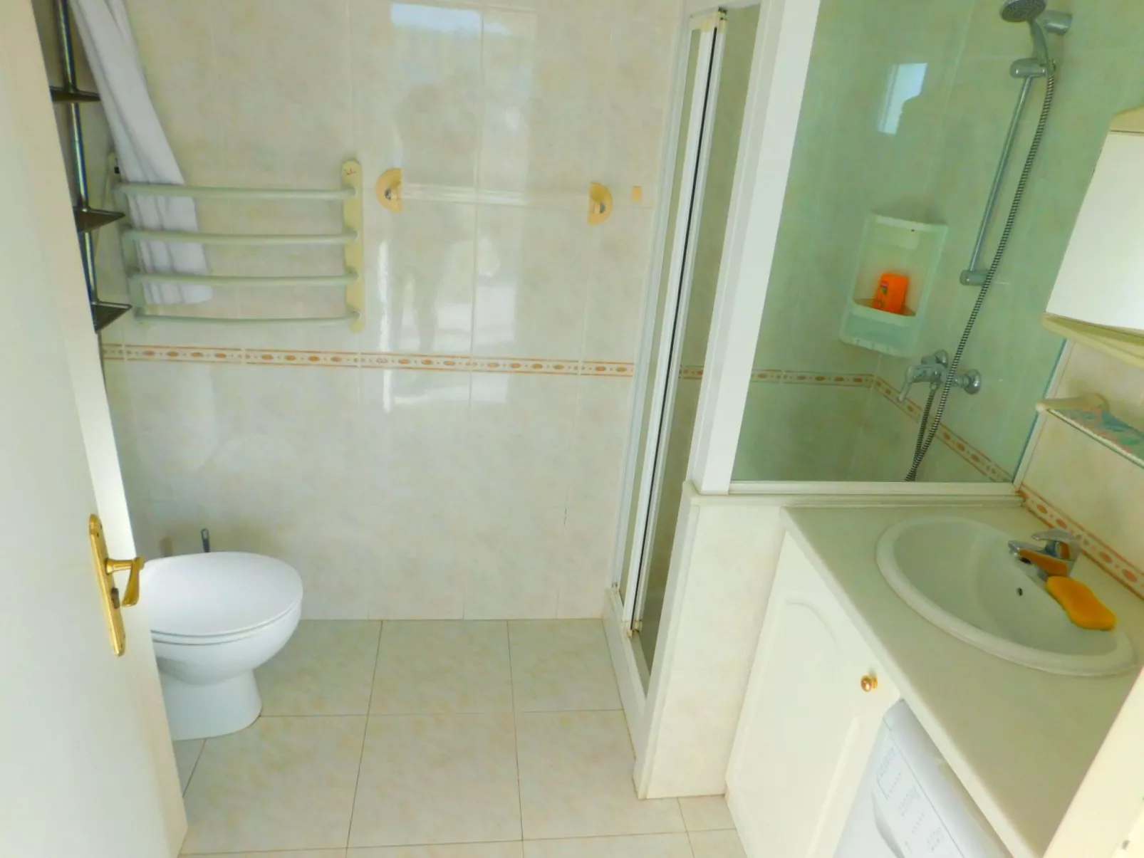 Ferienvermietung Penthouse mit schöner Terrasse 200m vom Strand Salatar, Roses-Drinnen