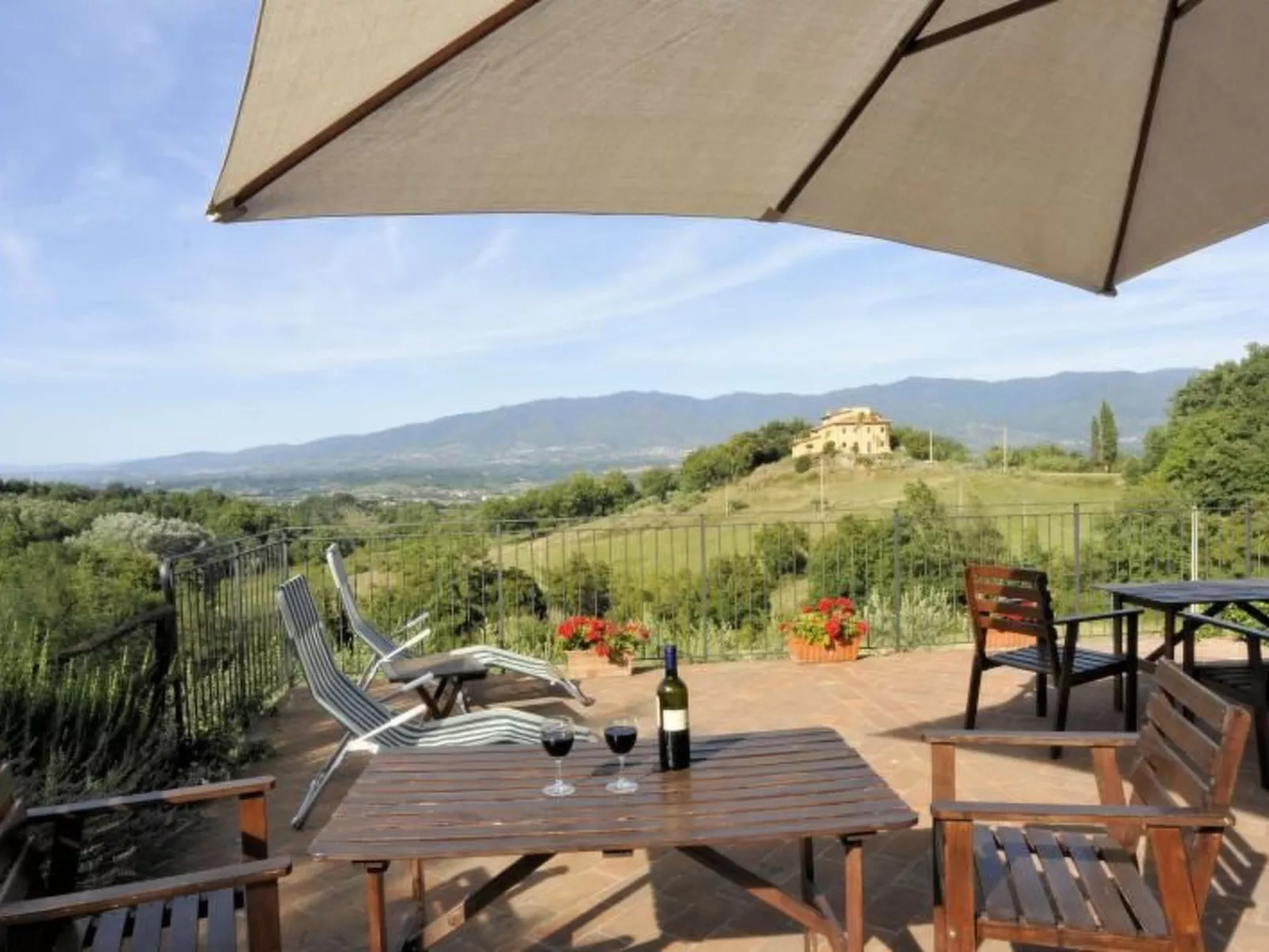 Wohnung in Figline Valdarno mit Gemeinschaftspool-Image-tags.info