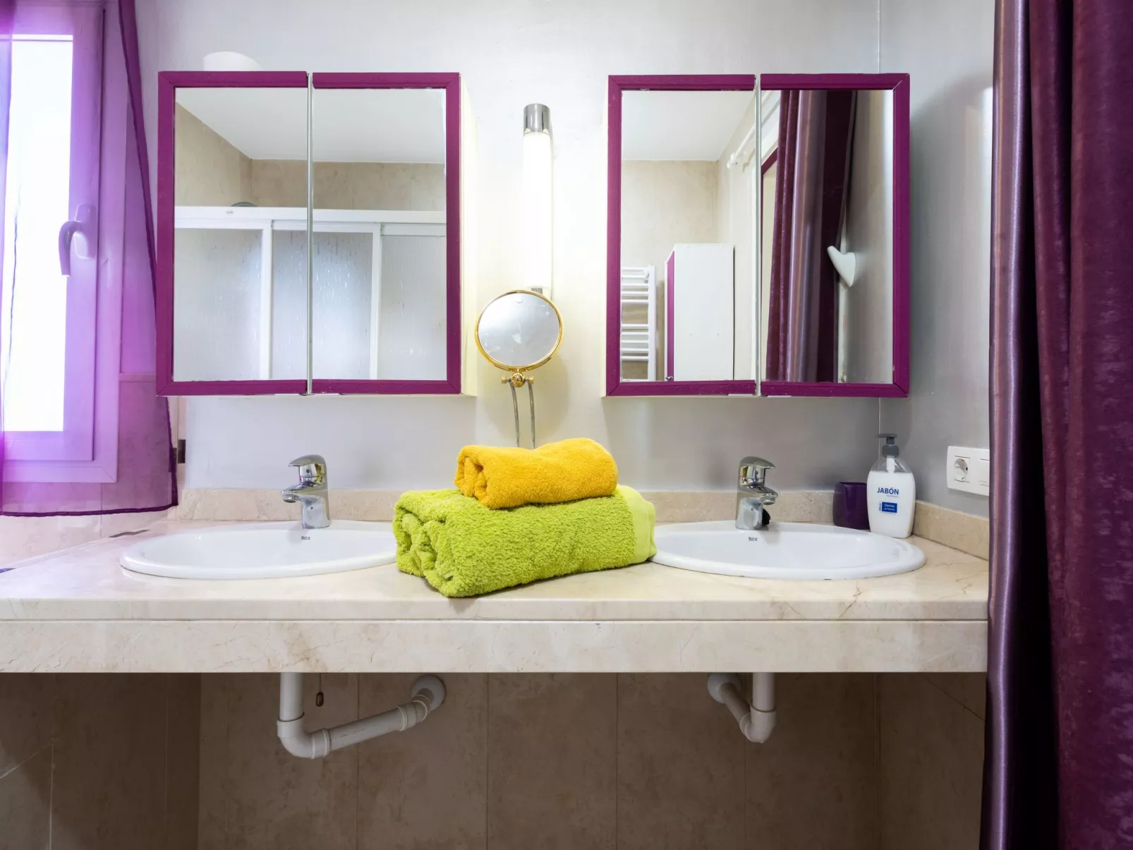 Dorina-Image-tags.info