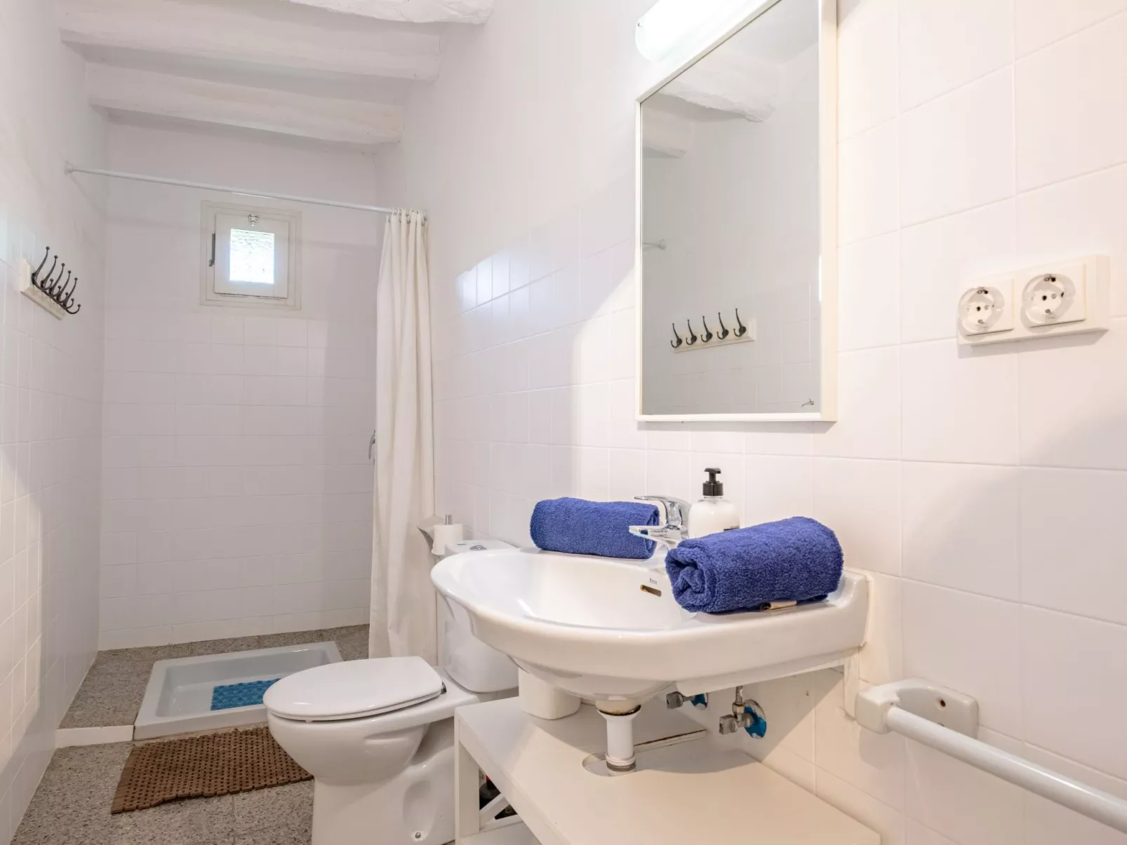 Costabravaforrent La Tallada, mit privatem Pool-Dedans