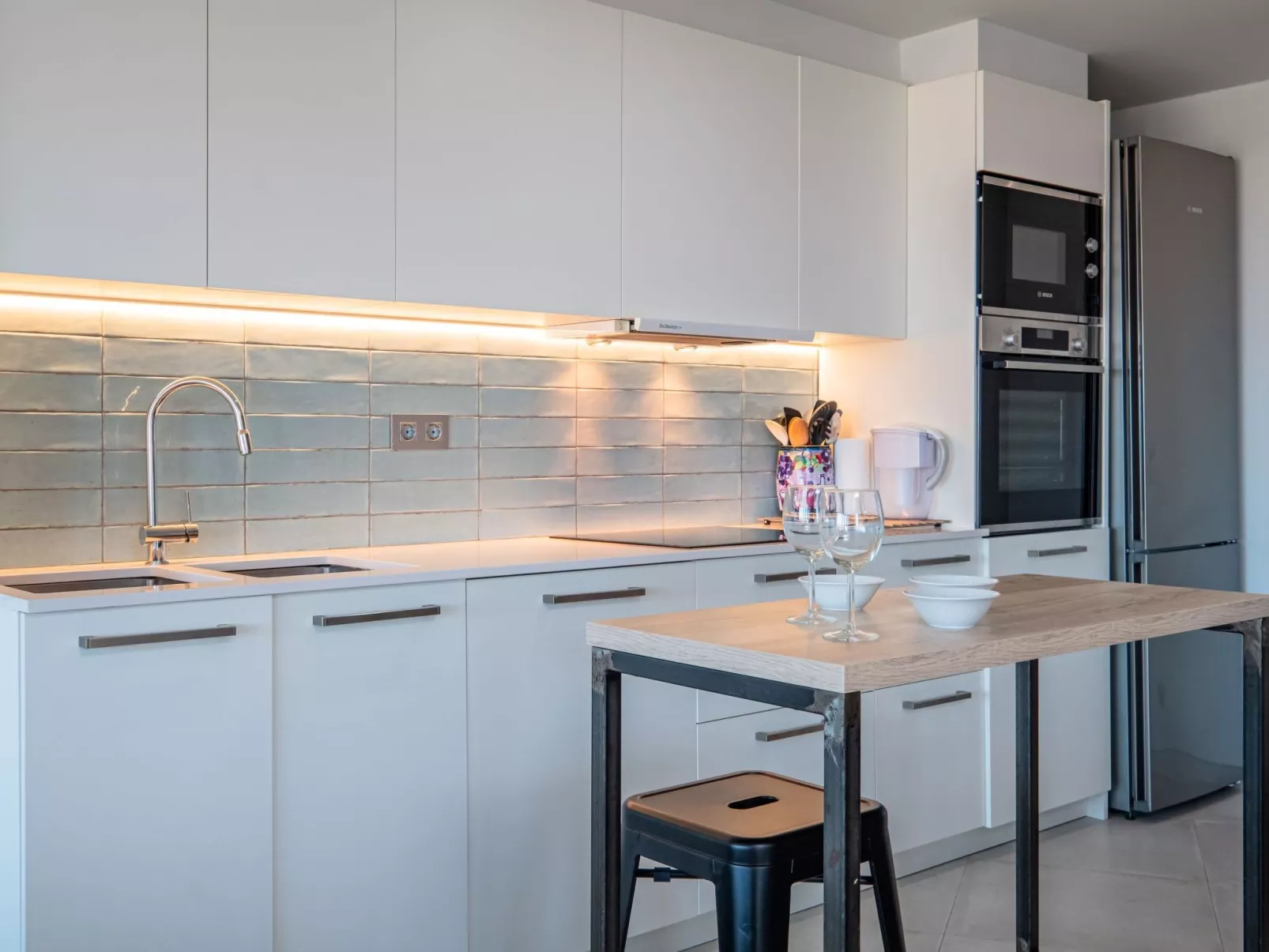 Costabravaforrent Marina, schöne Wohnung in erster Meereslinie-Dedans