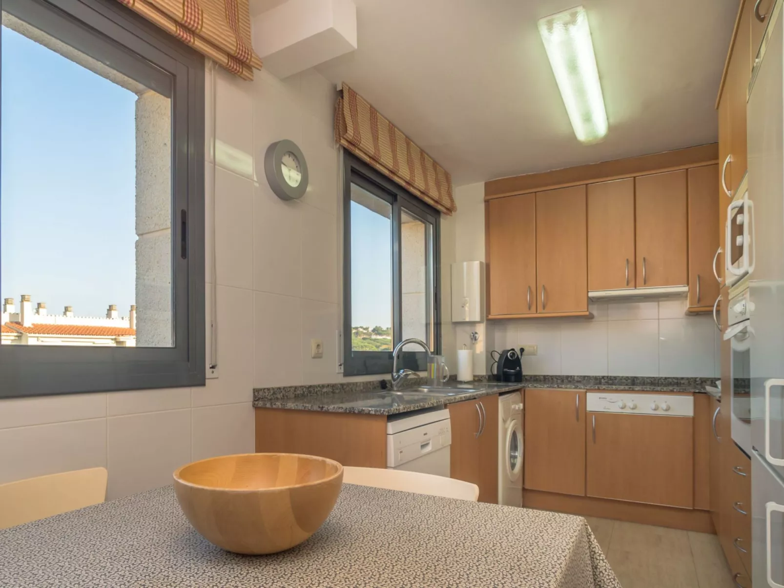 Costabravaforrent Balcó 7, mit gemeinschaftlichem Schwimmbad-Drinnen