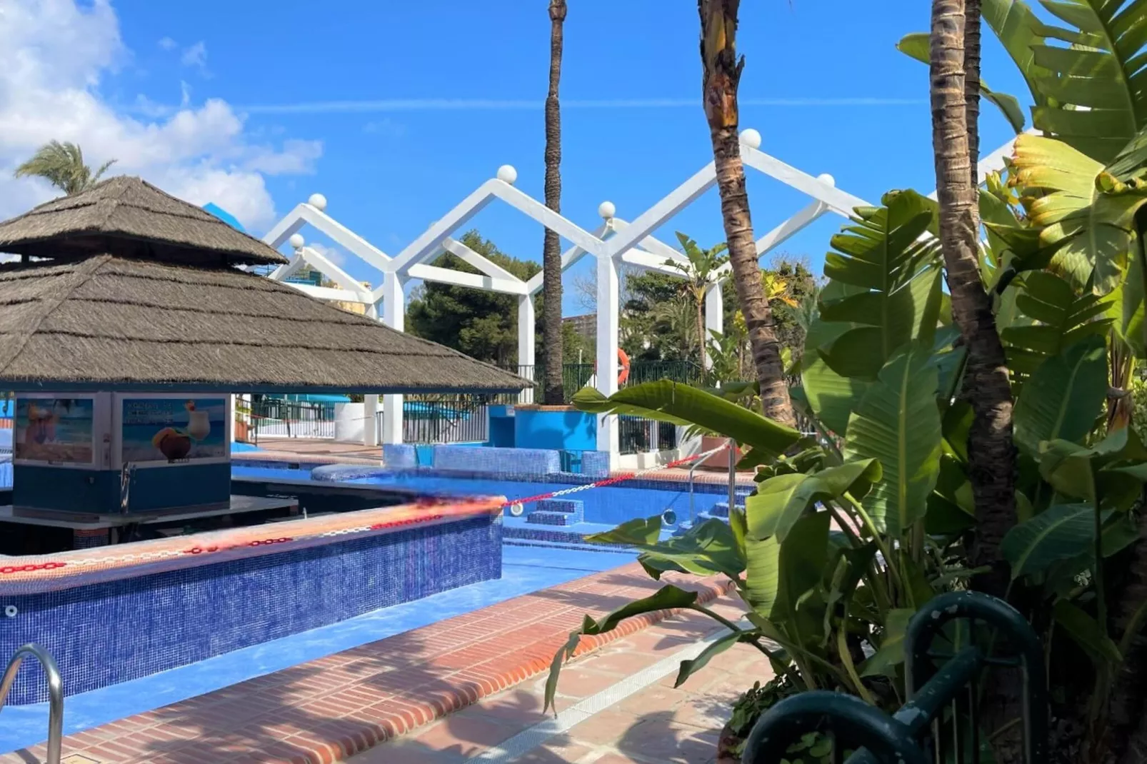 Apartamento con terraza y vistas a playa Benalmádena-Einrichtungen
