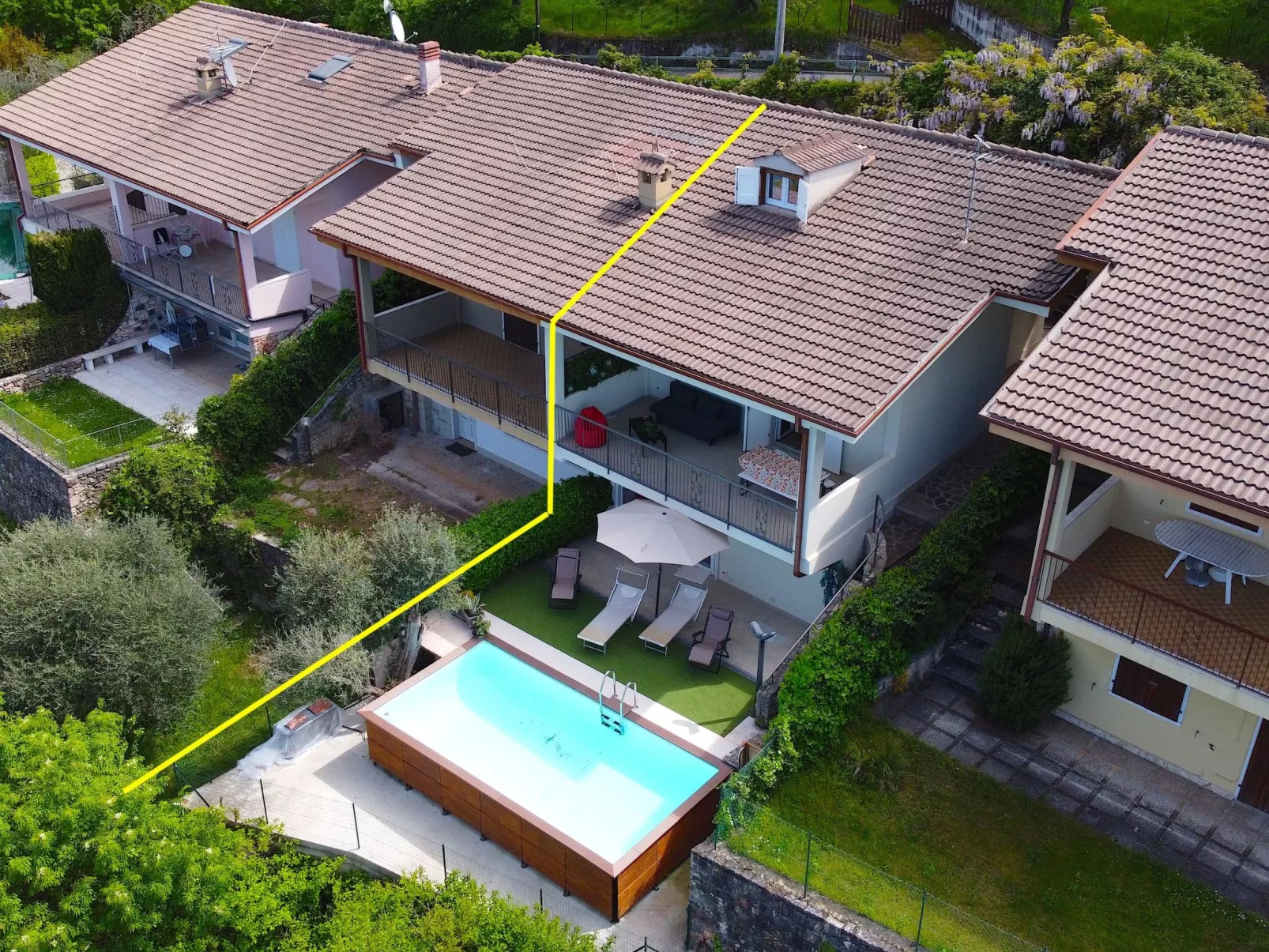 Privater Pool und herrlicher Seeblick-Drinnen