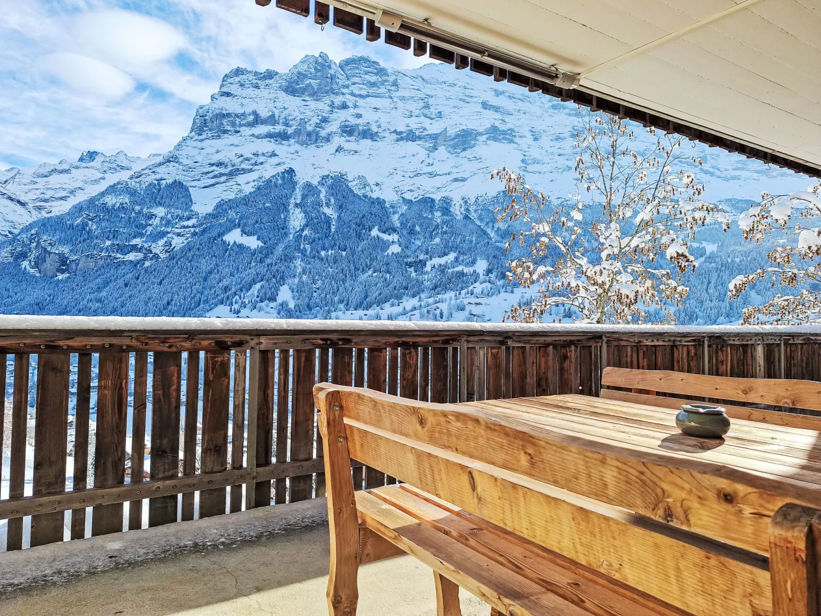 Chalet Shangri La-Outside