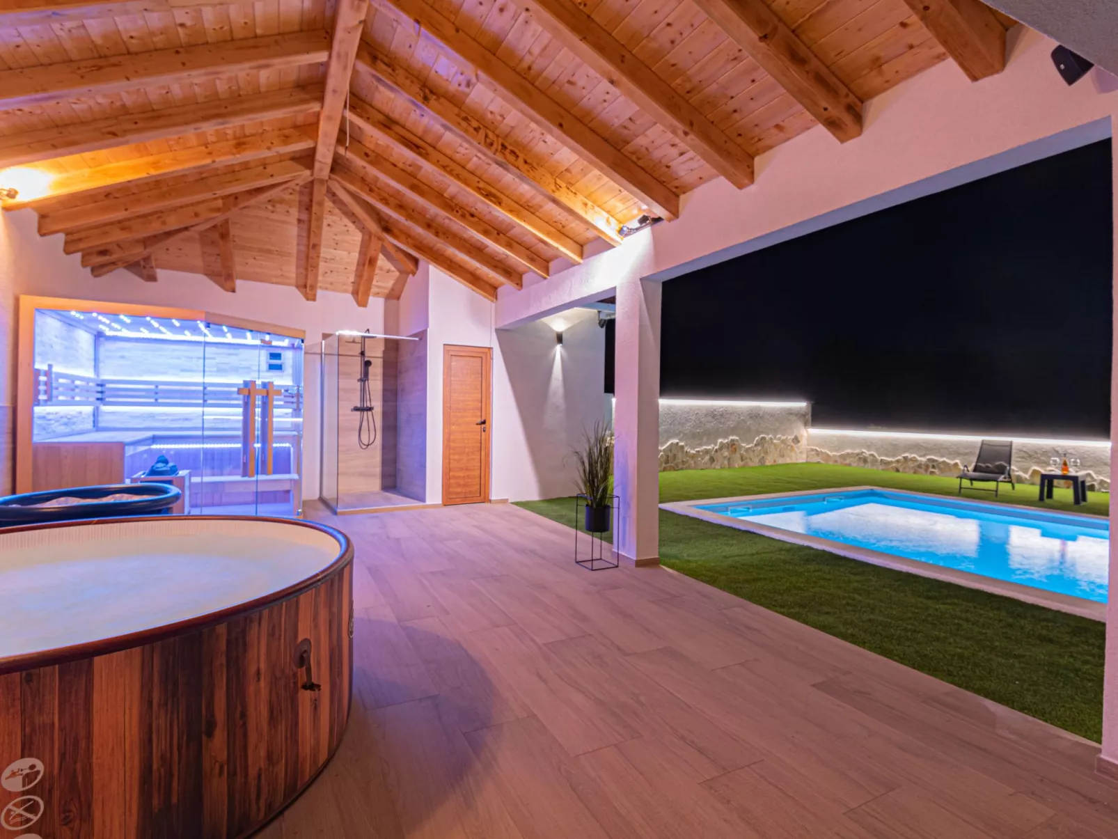 Villa Casa Del Sol-Outside