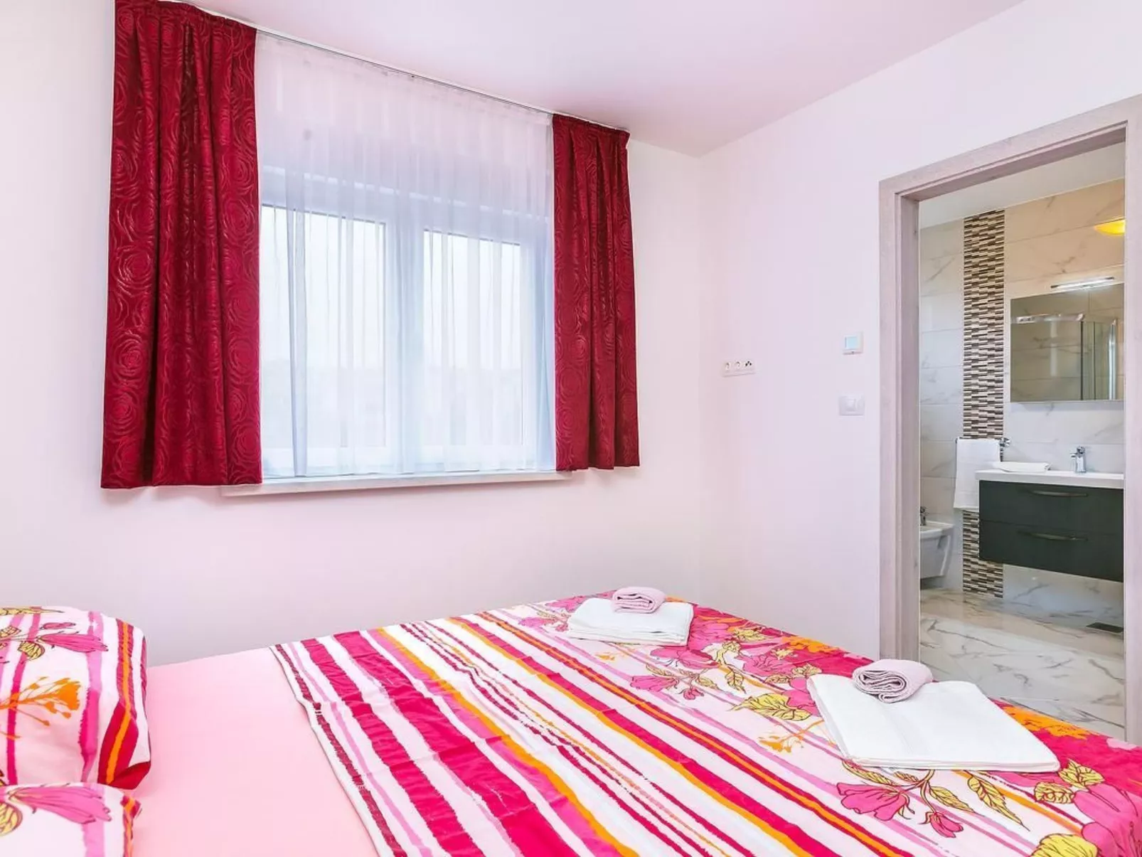 Wohnung mit Balkon-Drinnen