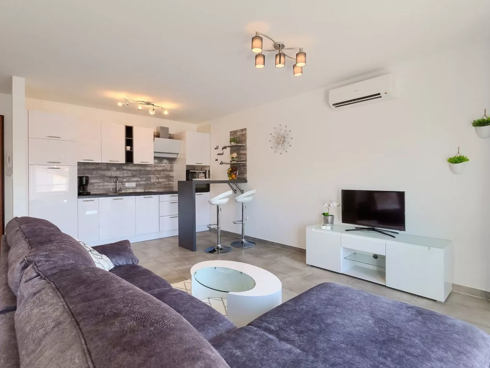 Für 3 Personen ca. 54 m&sup2; in Medulin, Istrien (Medulin und Umgebung)-Drinnen