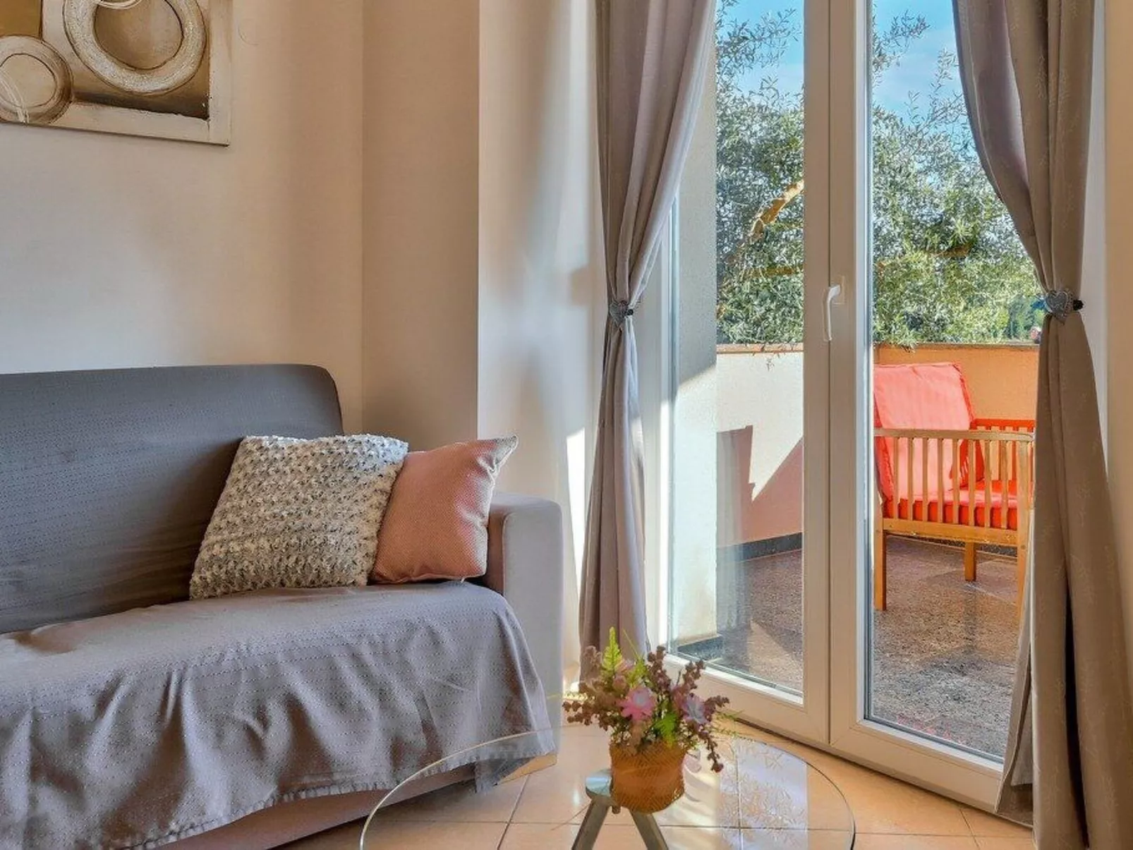 Modernes und komfortables Wohnen in der Wohnung-Dedans