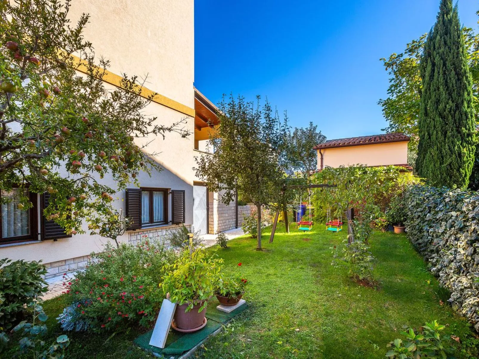 Wohnung "Maretic Mali" mit Terrasse