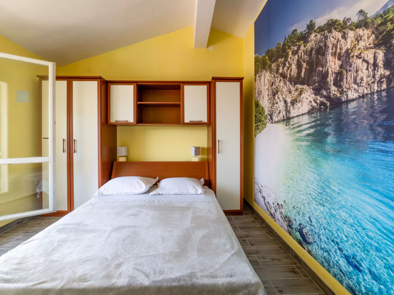 Apartment mit drei Schlafzimmern, Whirlpool und Meerblick