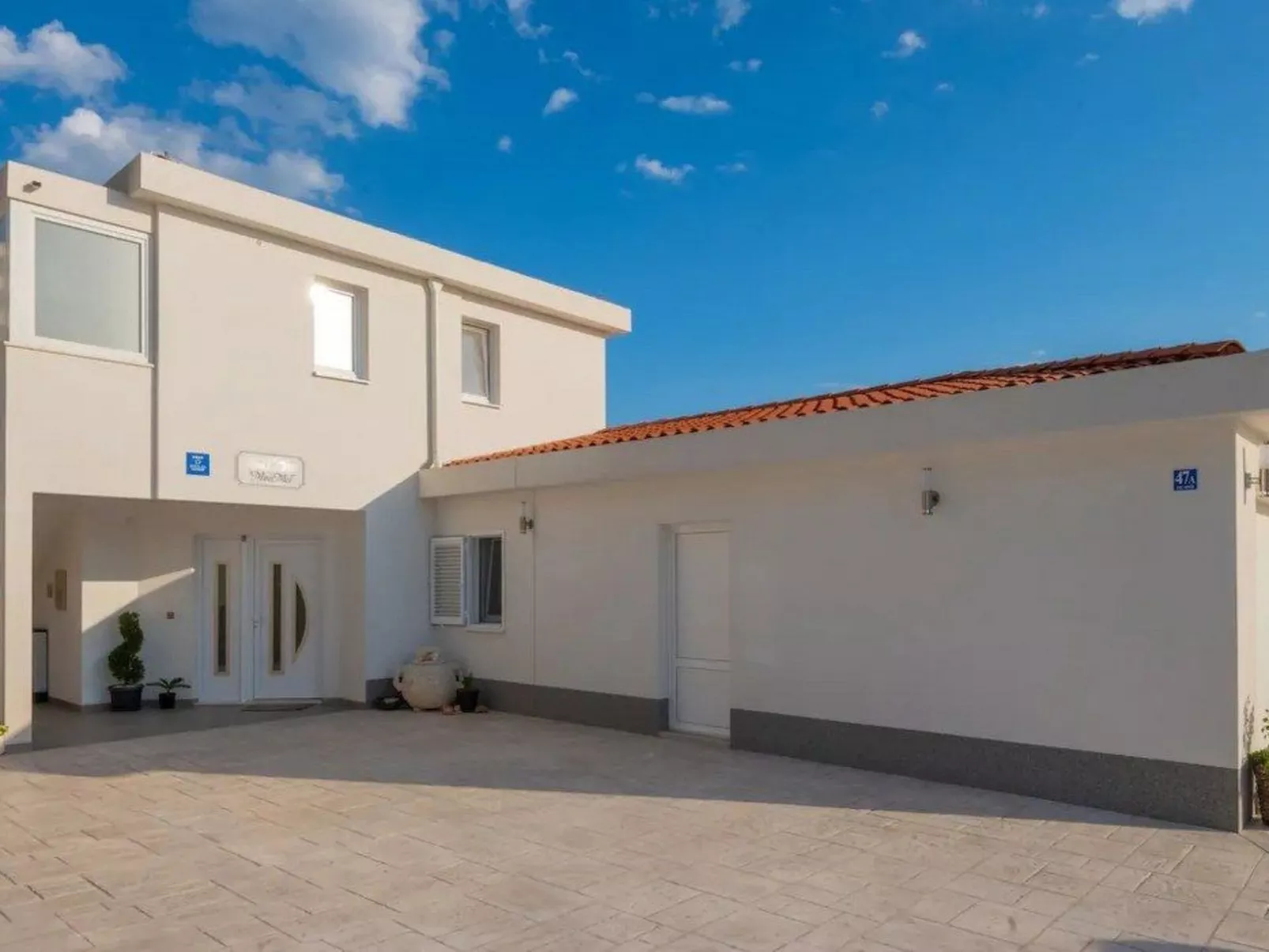 Villa Mira Mel-Image-tags.info