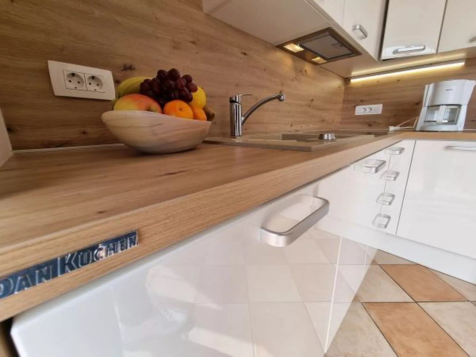 Wohnung mit Balkon, tolle Lage-Image-tags.info