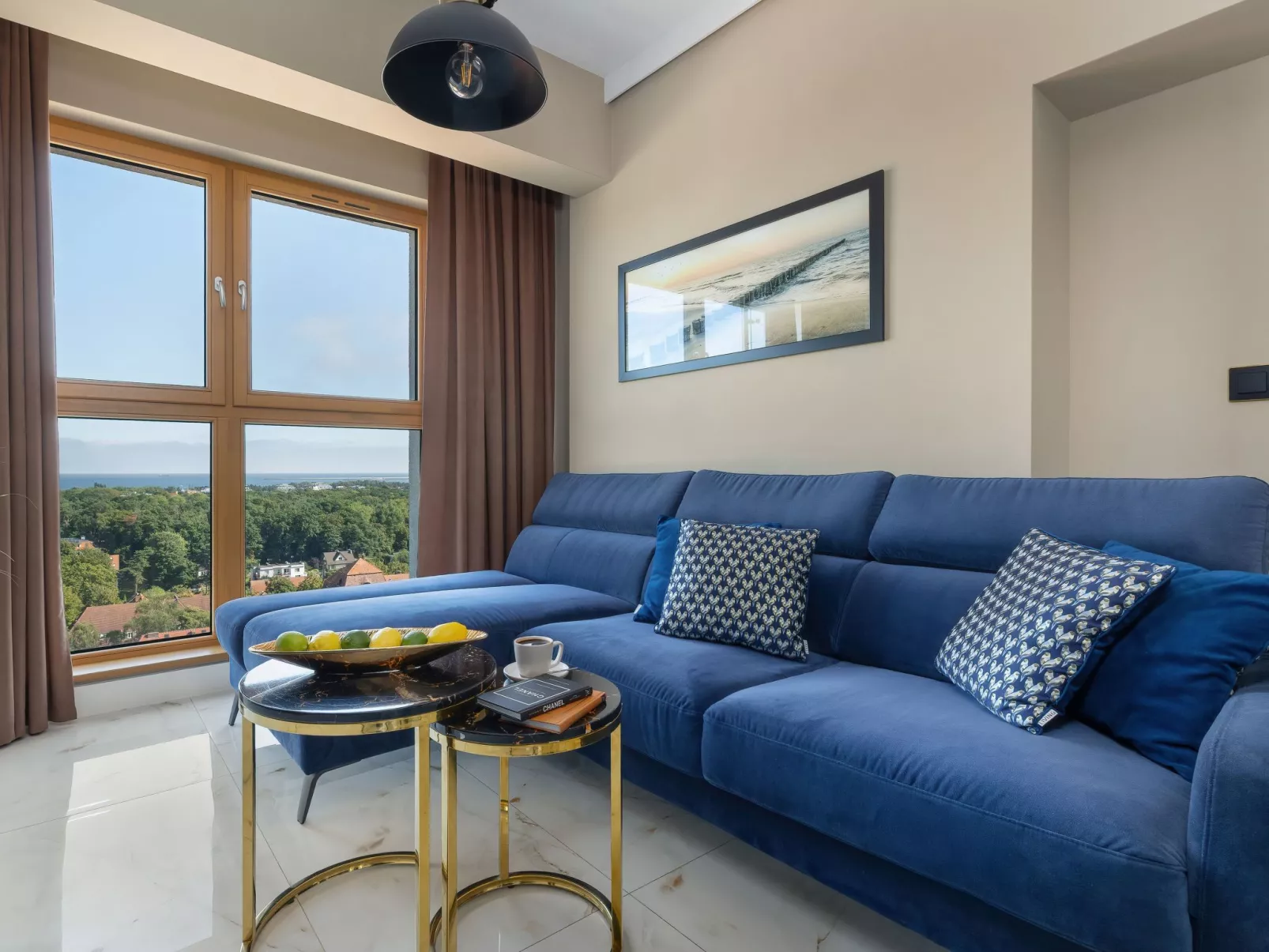 "Platan Tower 113"-Dedans