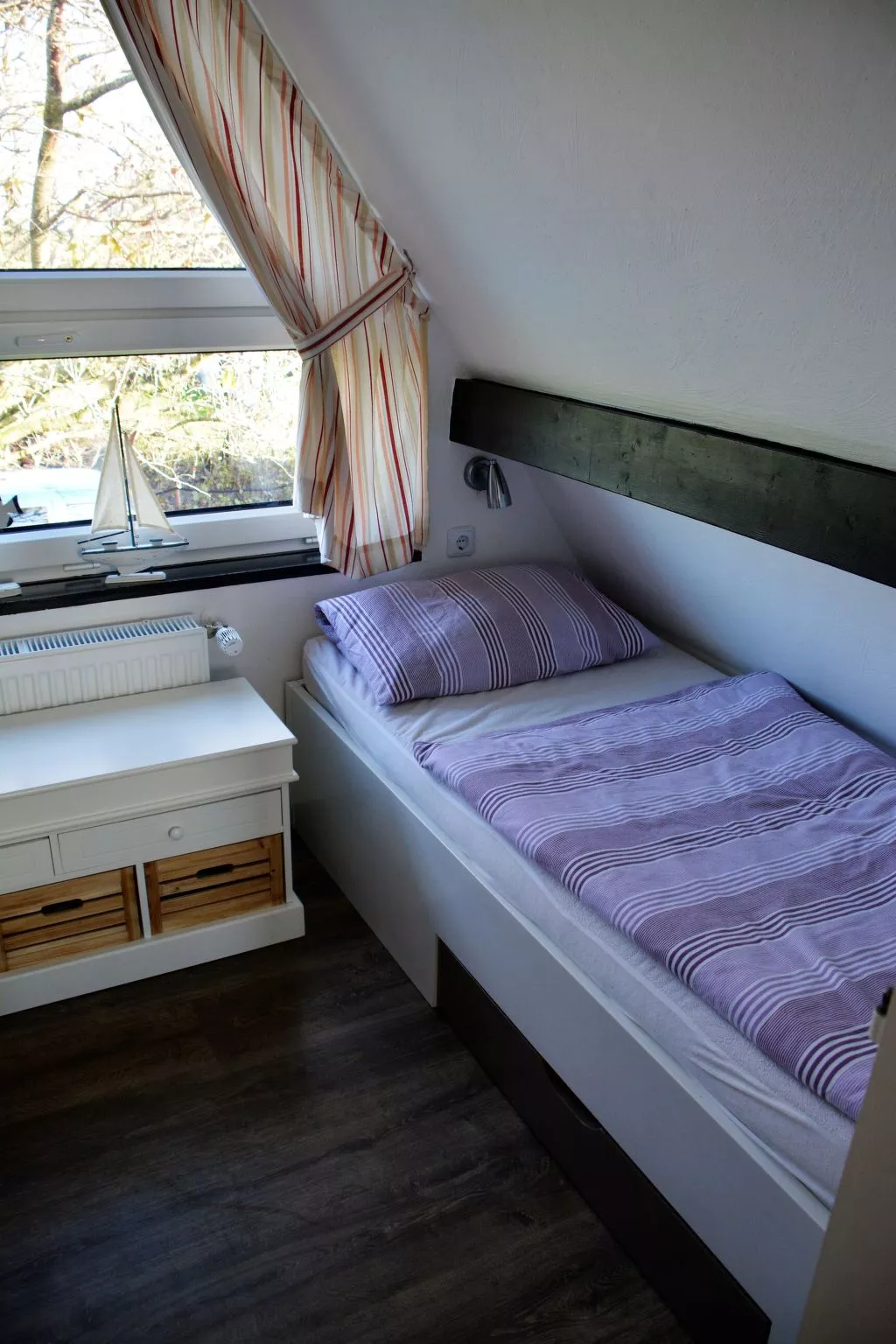 Nurdachhaus Klabautermann mit Terrasse und Garten-Dedans