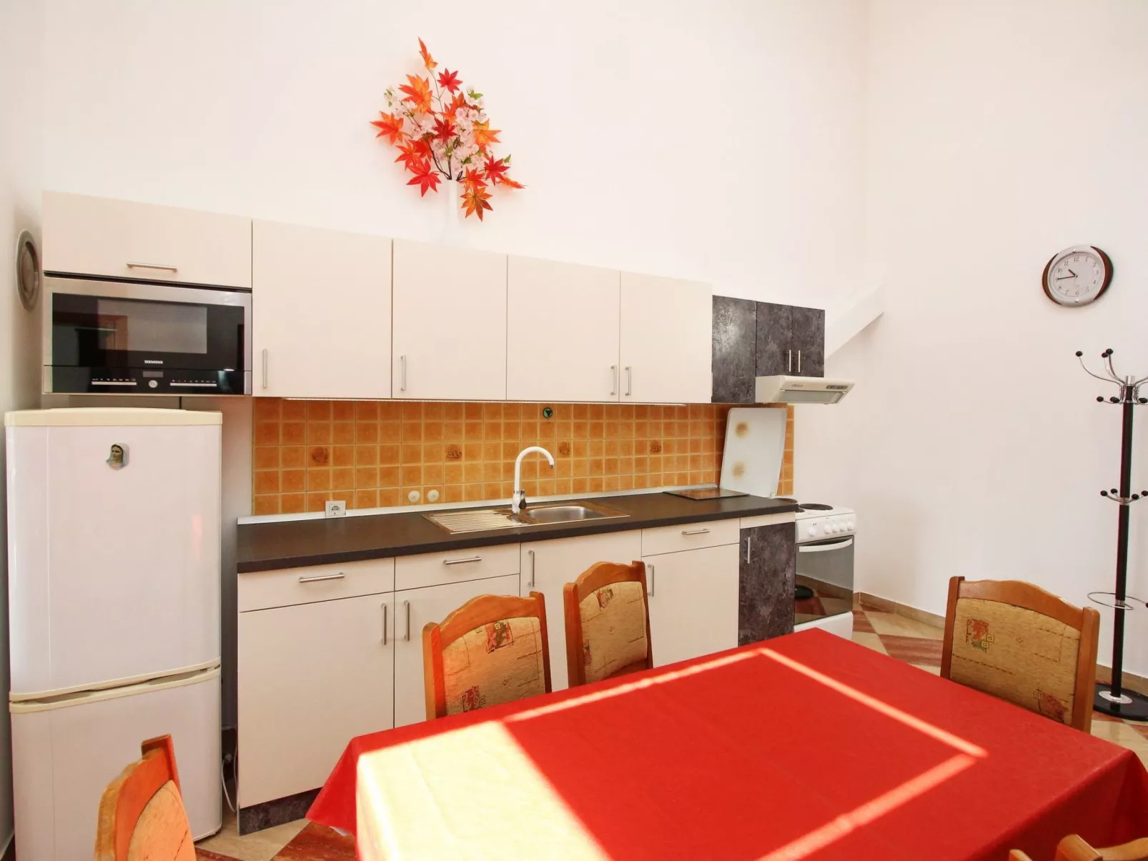 Charmante Ferienwohnung in Baška mit Eigenem Balkon-Dedans