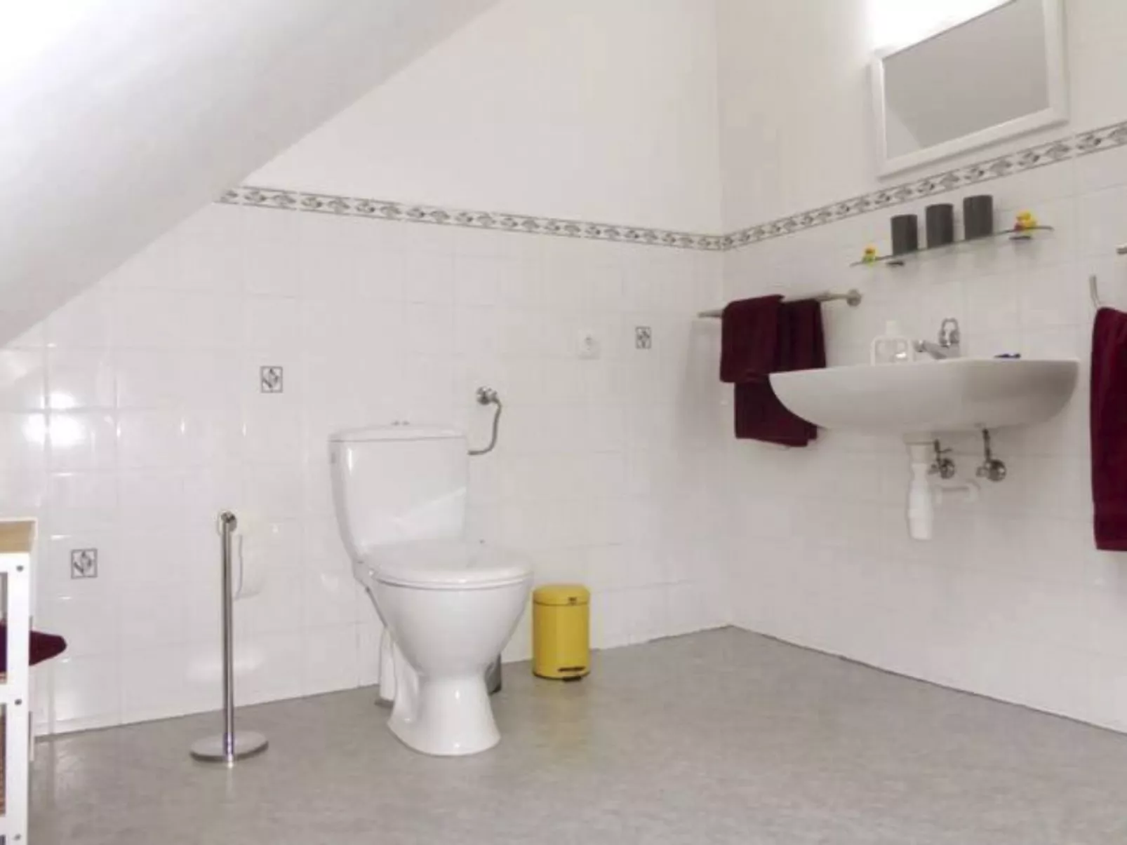 Wohung mit Balkon und Garten nahe Stadtgrenze-Inside