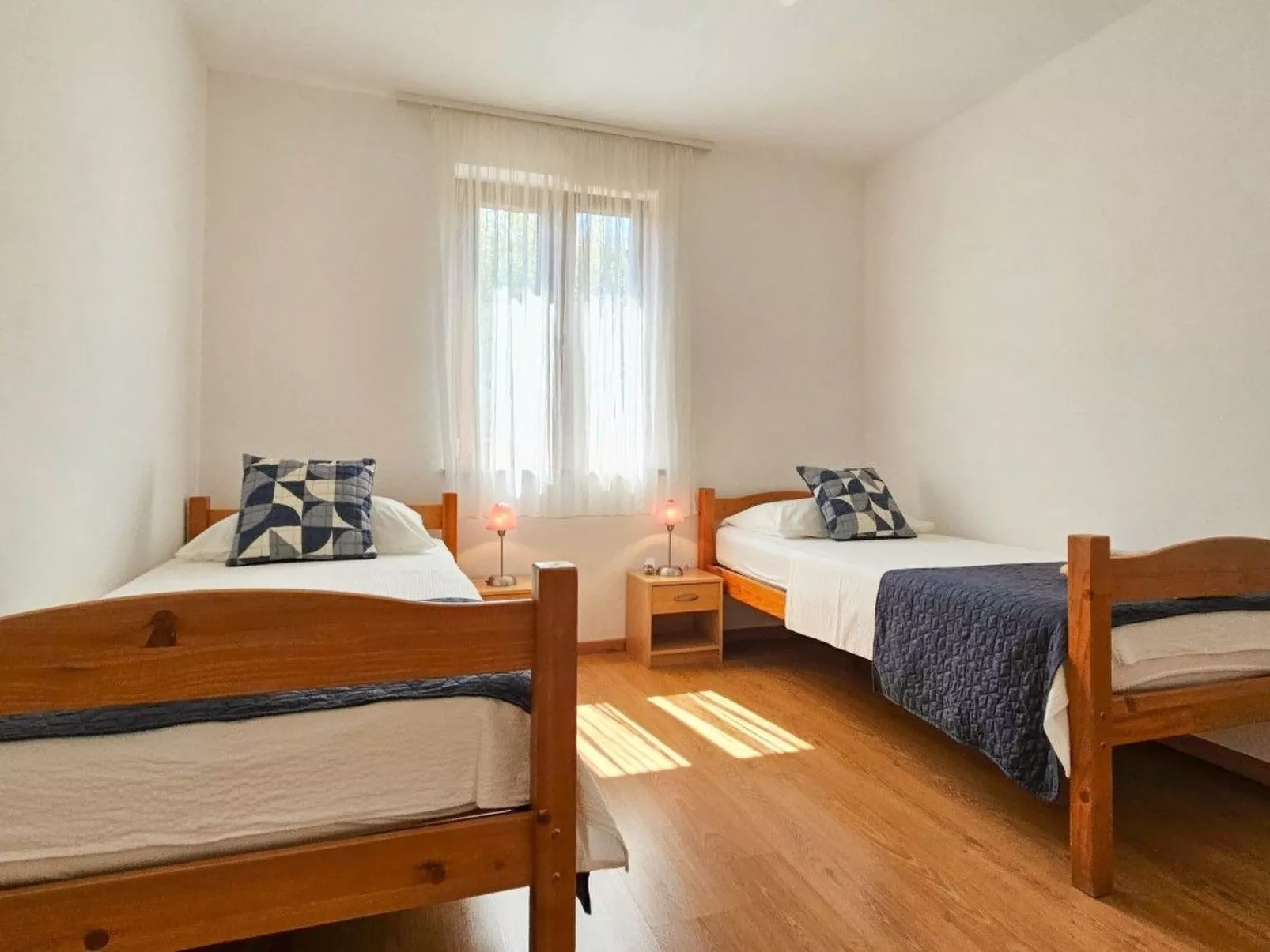 Toni -Wohnung im Erdgeschoss-Dedans