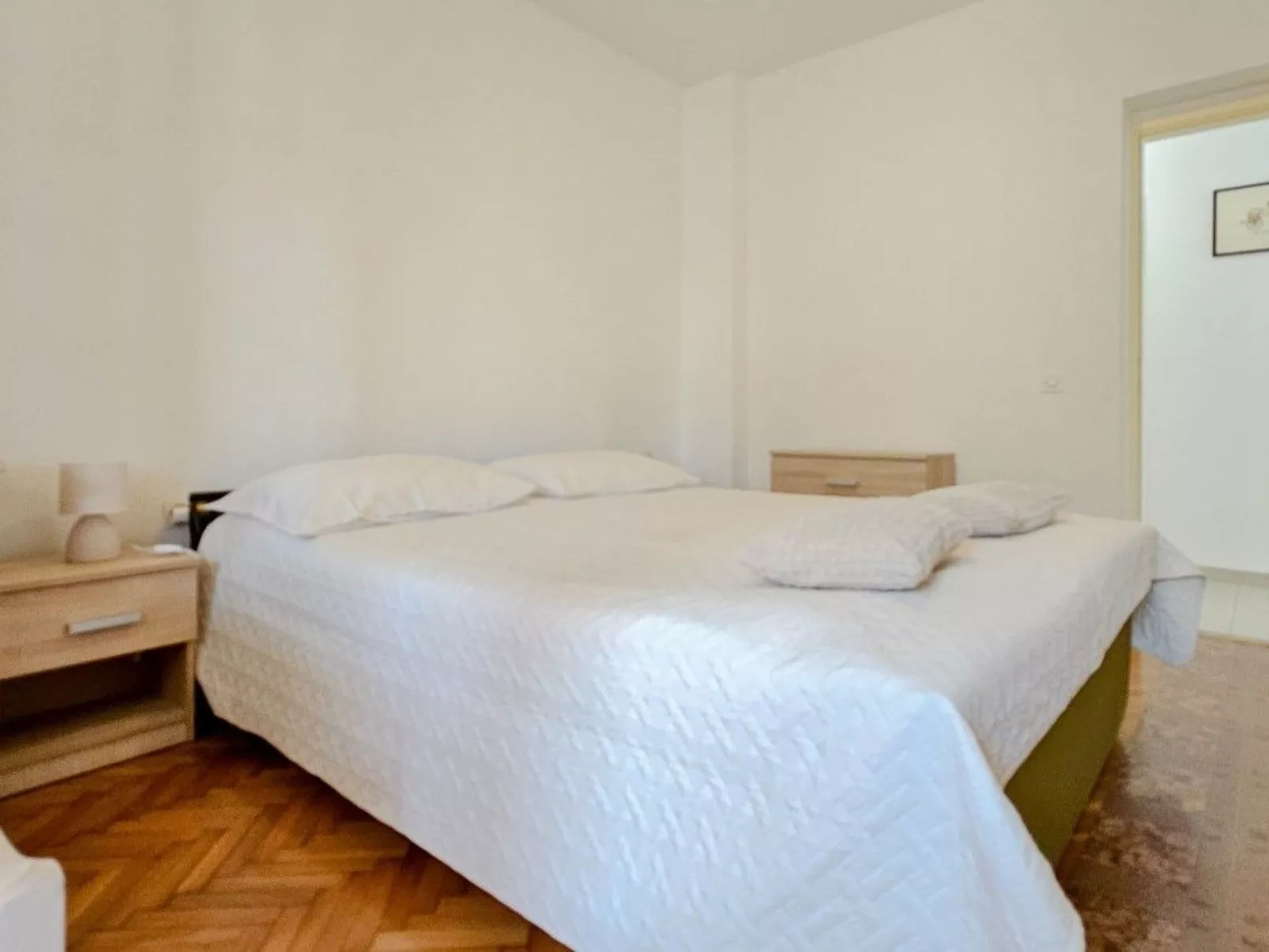 Wohnung 80m vom Meer mit Terrasse-Drinnen