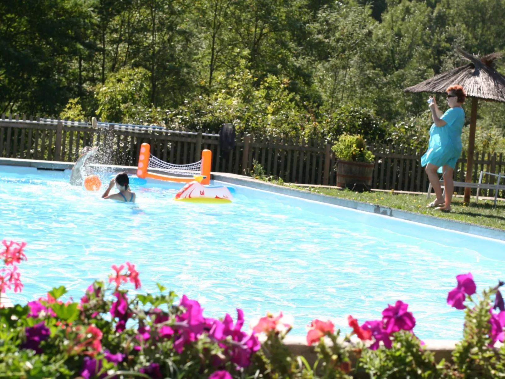 "Le Grenier" mit Pool-Draußen