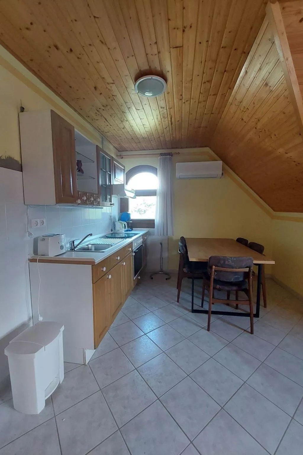 Schöne Ferienwohnung in ruhiger Lage-Image-tags.info