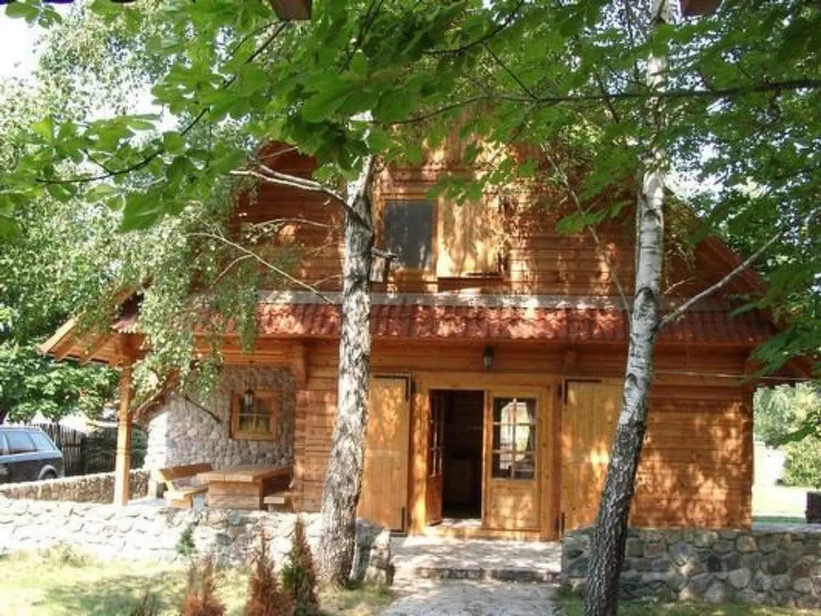 Ferienvilla mit Blick auf das Wasser-Dehors