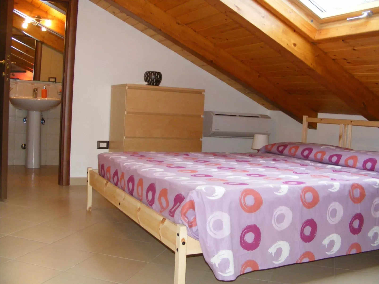 Mit Terrasse, Garten und Grill-Dedans