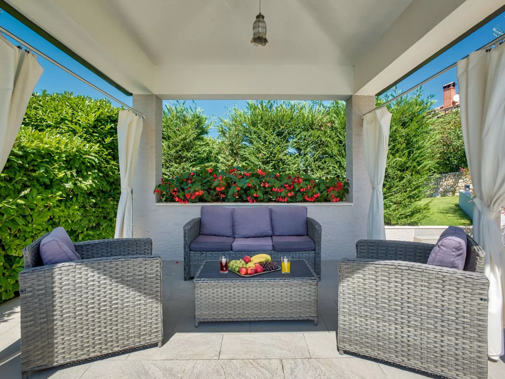 "Ines" mit Whirlpool-Outside