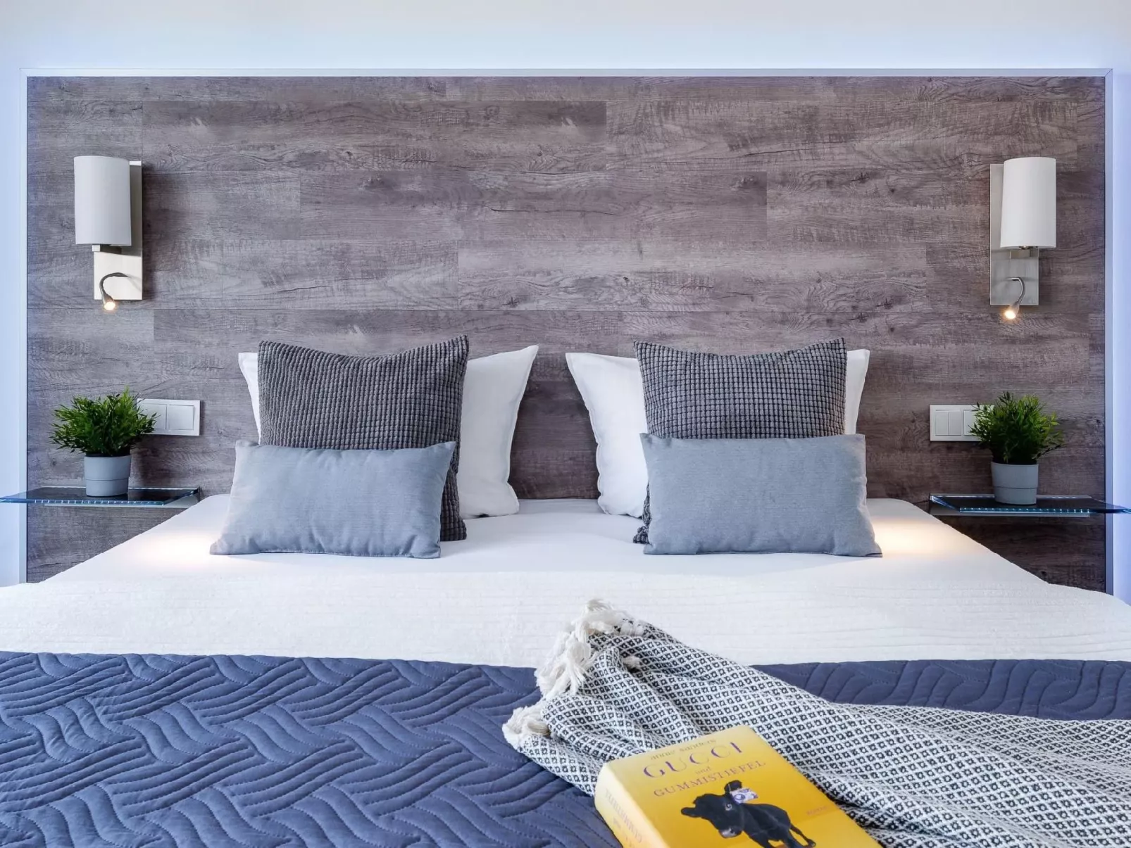 Fewo Kapitän James Cook, E-Ladesäule, Wasserbett-Drinnen